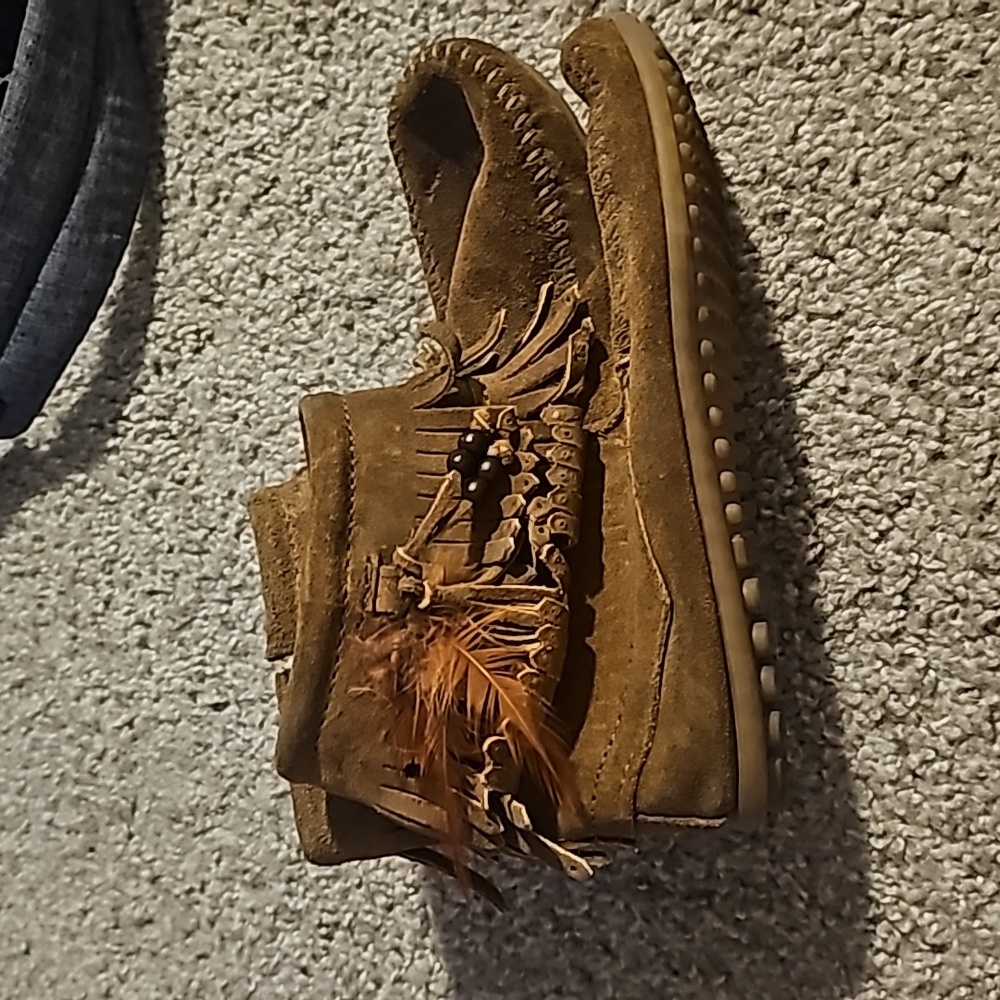 Minnetonka 693 Moccasins